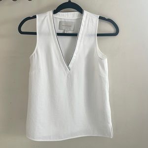 Closet closing Brochu Walker White Sleeveless V Neck Top Sz Xs